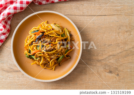 stir-fried yakisoba noodles with vegetable in vegan style stir-fried yakisoba noodles with vegetable in vegan style 131519199