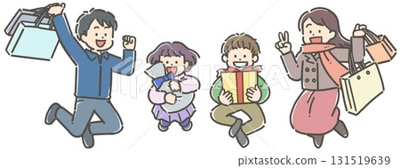 一家四口在購物時微笑 一家四口在購物時微笑 131519639