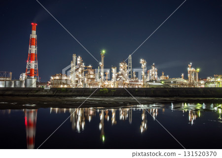 [The holy land of factory night views] Yokkaichi factory night view (Taisho Bridge, Yokkaichi City, Mie Prefecture) 131520370