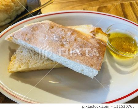 FOCACCIA FOCACCIA 131520763