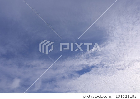 陽光照射的雲 陽光照射的雲 131521192