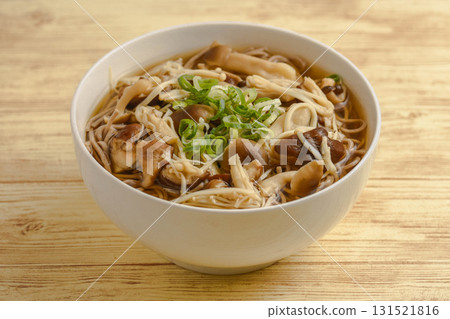 Autumn flavor: Mushroom soba 131521816