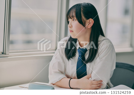 Junior high school girls taking classes 131524259
