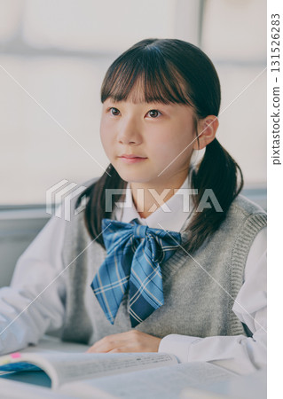 Junior high school student to study 131526283