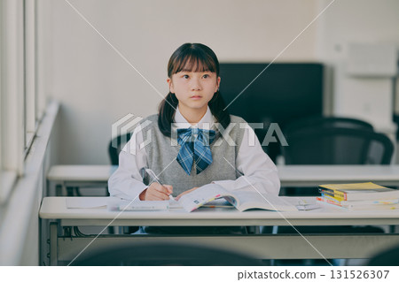 初中生學習 131526307