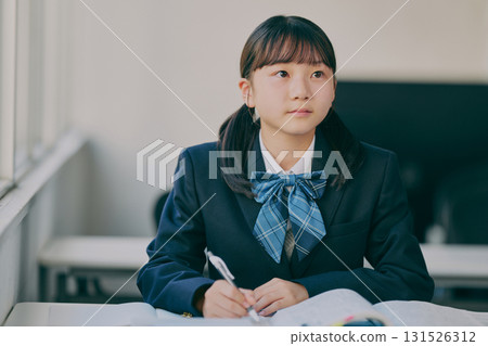 Junior high school student to study Junior high school student to study 131526312