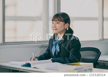 初中生學習 131526314