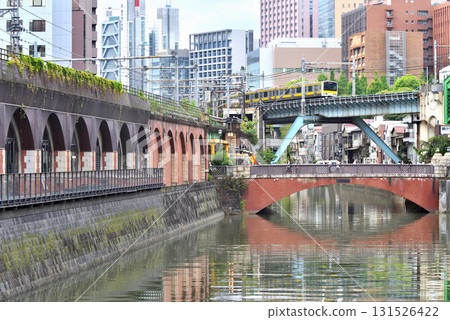 從萬世橋眺望神田川 從萬世橋眺望神田川 131526422