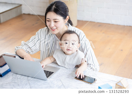 工作的母親 131528293