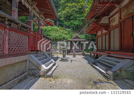 Tanzan Shrine, Nara, main hall and worship hall 131529583