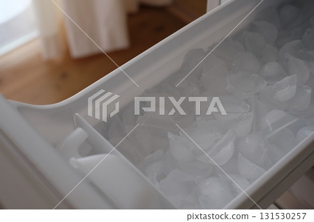 Icemaker's ice Icemaker's ice 131530257
