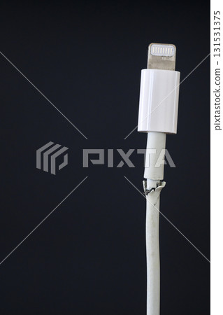 Broken cable 131531375