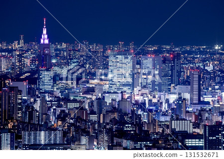 [Top 100 Night Views] Night view from the Sunshine 60 Observatory in Tokyo (towards Shinjuku) 131532671
