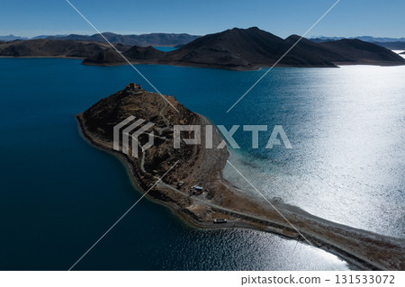 Aerial view of beautiful Yamdrok Yumtso lake in Tibet, China Aerial view of beautiful Yamdrok Yumtso lake in Tibet, China 131533072