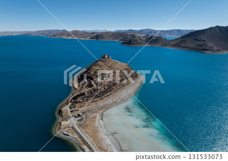Aerial view of beautiful Yamdrok Yumtso lake in Tibet, China Aerial view of beautiful Yamdrok Yumtso lake in Tibet, China 131533073