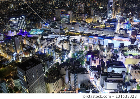 【夜景百選】從東京陽光60展望台眺望池袋夜景（池袋站方向） 131535328