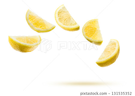 Fresh lemon fruit 131535352