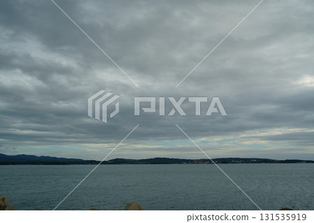 Sea at dusk 131535919