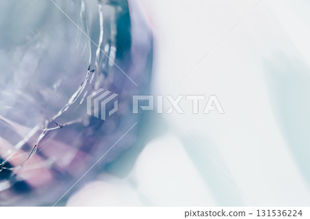 破裂的玻璃背景材料 131536224