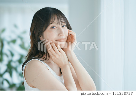 Beauty image: Portrait of a young woman 131538737