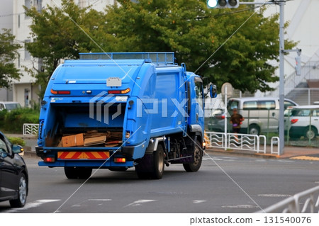 Garbage truck (garbage truck) image 131540076