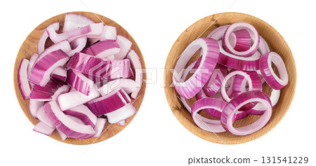 Red onion slices in wooden bowl isolated on a white background. Top view. Flat lay 131541229