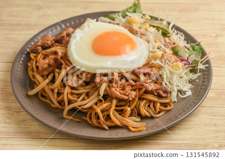 Sauce Fried Noodles 131545892