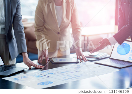 商務會議發布會 131546309