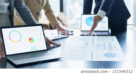 商務會議發布會 131546312