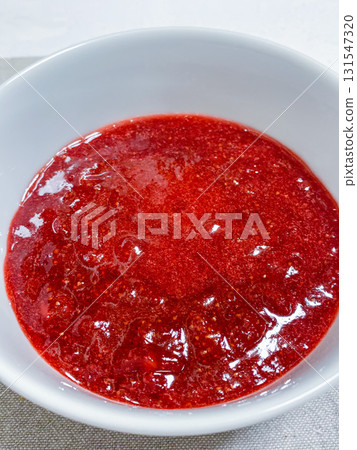 草莓醬的製作過程 131547320