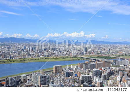 從大阪府大阪市梅田藍天大廈空中庭園展望台眺望豐中市 131548177