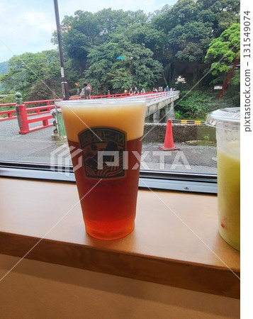 白天喝啤酒 131549074