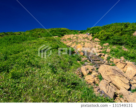 The beautiful mountains and nature of Oze 131549131