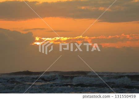 Sunrise scenery of the Boso Sea 131550459