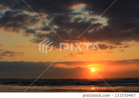 Sunrise scenery of the Boso Sea Sunrise scenery of the Boso Sea 131550467