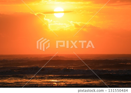 Sunrise scenery of the Boso Sea 131550484