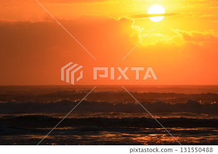 Sunrise scenery of the Boso Sea Sunrise scenery of the Boso Sea 131550488