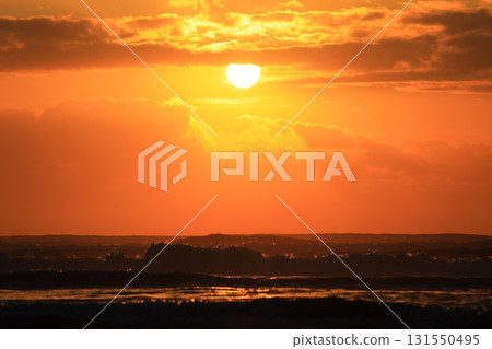 Sunrise scenery of the Boso Sea 131550495