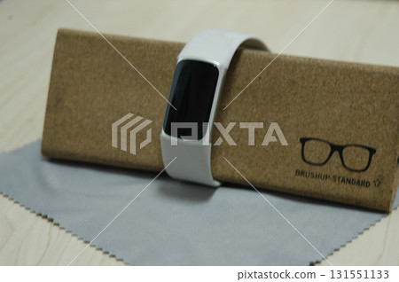 手錶和眼鏡盒 131551133