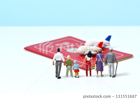 Image of a friendly three-generation family traveling together 131551687