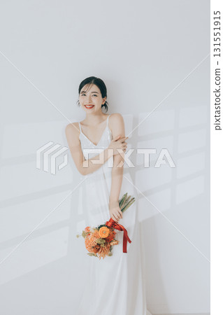 Woman in wedding dress 131551915