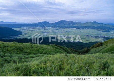 View of Daikanbo Peak, Aso, Kumamoto Prefecture View of Daikanbo Peak, Aso, Kumamoto Prefecture 131552387