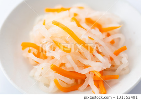 我是紅白相間的。 131552491