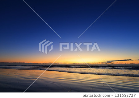 Sunrise seen from Kujukuri Beach 131552727