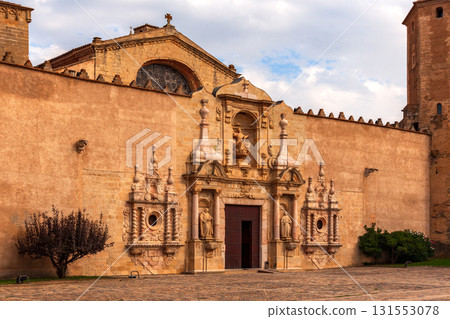 Cloister de Santa Maria de Poblet in Catalonia Cloister de Santa Maria de Poblet in Catalonia 131553078