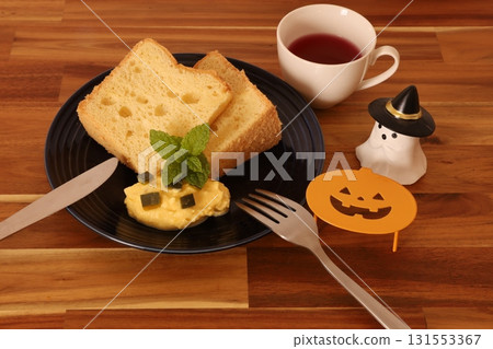 Chiffon cake pumpkin cream Chiffon cake pumpkin cream 131553367