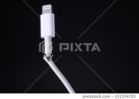 Broken cable Broken cable 131554783