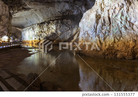 Akiyoshido Cave, Mine City, Yamaguchi Prefecture, one of Japan's three largest limestone caves 131555377