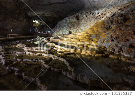 One of Japan's three largest limestone caves, Akiyoshido Cave, Mine City, Yamaguchi Prefecture, Hyakumai-za 131555387