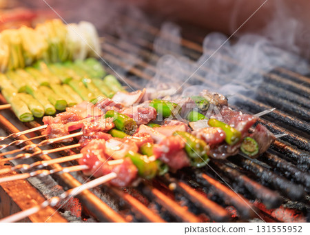 夜市烤肉攤美食特寫 131555952